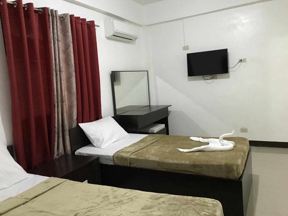 4C'S Tourist Lodge プエルト・プリンセサ エクステリア 写真